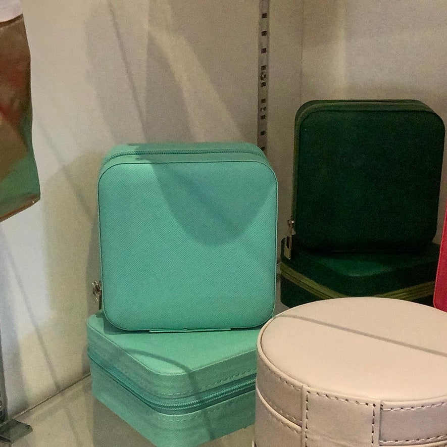 Square Zippered Jewelry Case