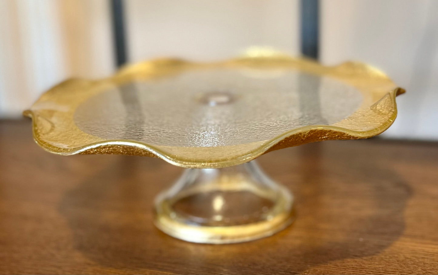 Gold Ruffle Round Cake Stand