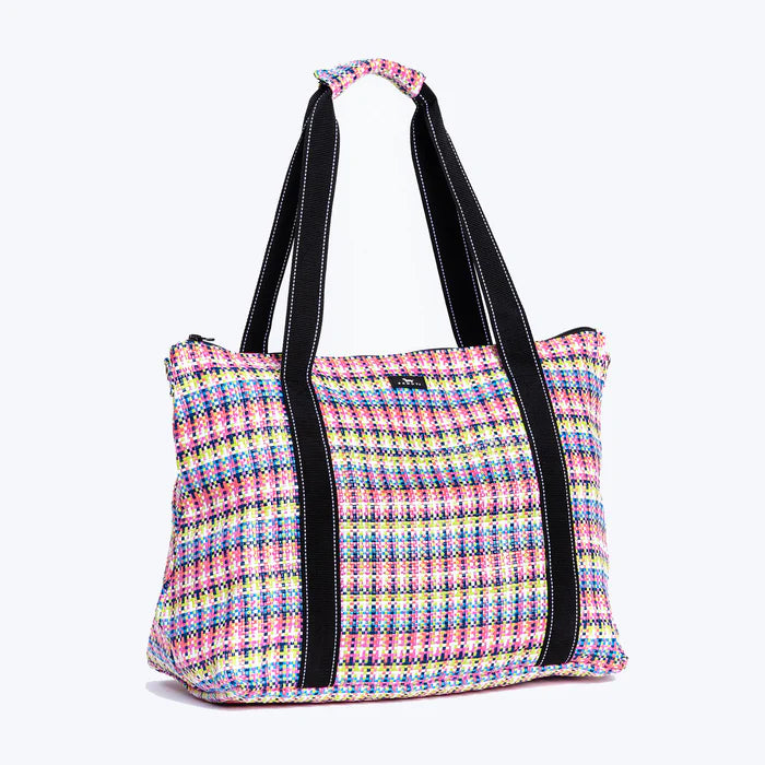Scout Woven Travel Bag Large On Holiday