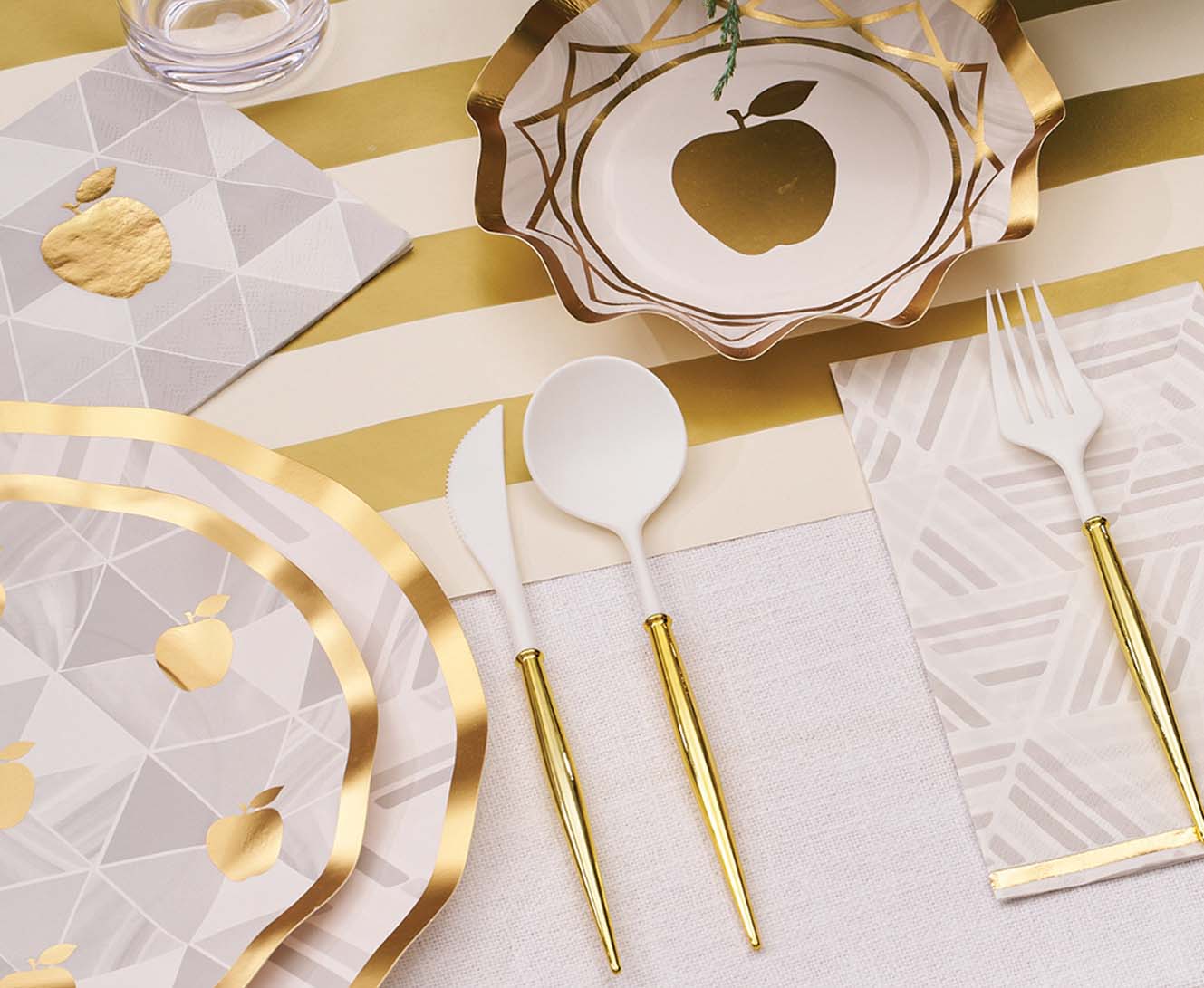 Gold Bella Plastic Cutlery/24pc, Service for 8