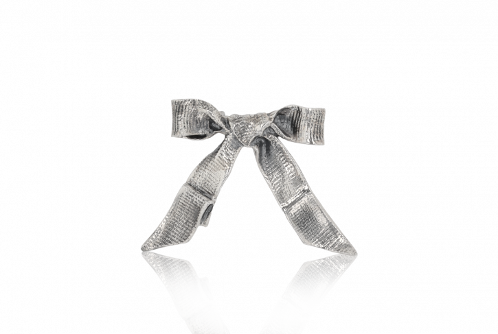 Bow Pin