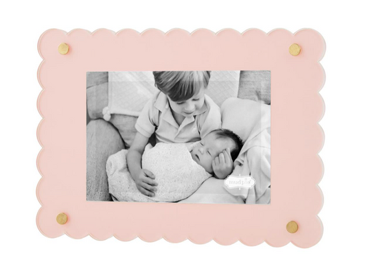 Scallop Acrylic Frame